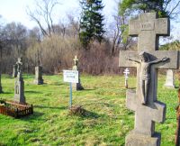 Cmentarz parafialny w Dugiem.